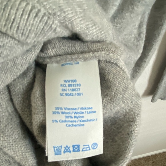 Cozy Gray Boden Wool Blend Soft Crewneck Sweater - Picture 5 of 9